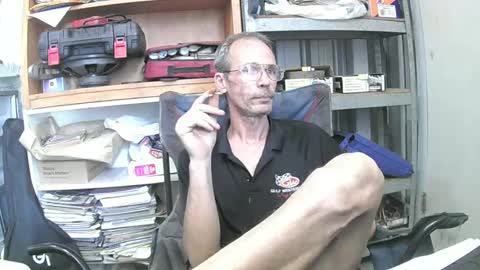 04oldskool online show from December 12, 2:59 am