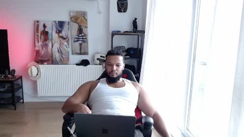 Kingsley online show from May 15, 7:28 am