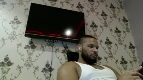 Snapshot of 0_kingsley chatting on January 18, 11:00 pm Kingsley online show from January 18, 11:00 pm