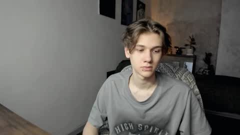 Adam online show from December 4, 9:09 am