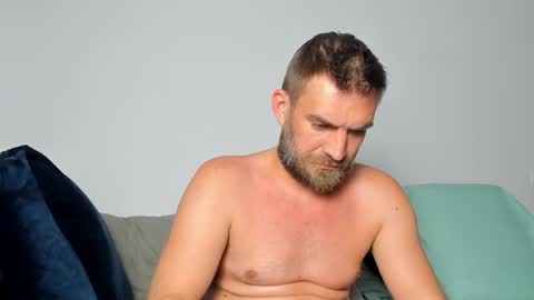 10in_deluxe online show from May 5, 3:18 pm