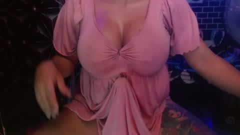  i am trixie im Your Selfsucking Mistress  online show from July 9, 2:26 am