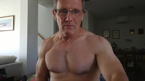 13glanmorfa online show from January 31, 6:14 pm