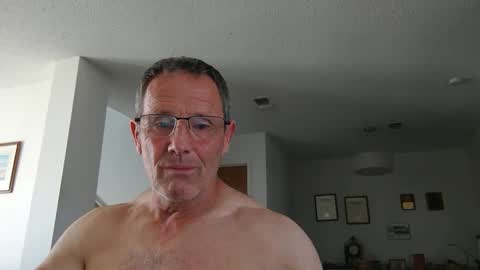 13glanmorfa online show from February 3, 7:42 pm