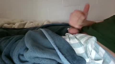 18skinnypee online show from March 9, 9:08 pm