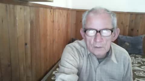 19georg54 online show from April 8, 11:13 am