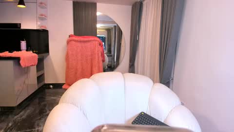 Hello soy bonnie  online show from February 25, 1:30 am