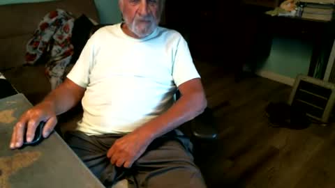1handyanddee online show from June 29, 12:18 am