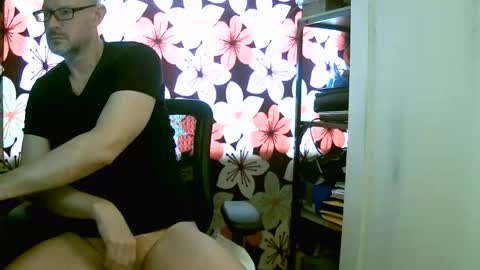 1hotbaldguy online show from March 15, 8:45 pm