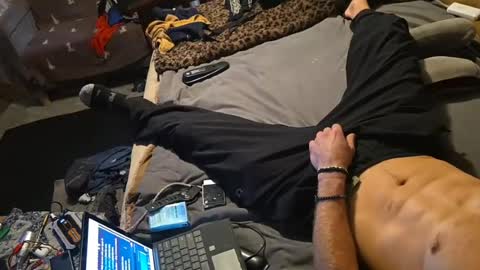 1knightluver69 online show from July 29, 2:39 pm