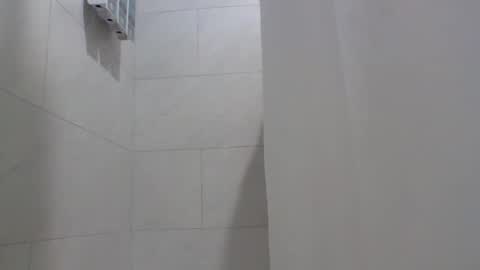 TheShyOne18 online show from November 18, 1:25 pm