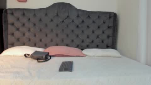 1Threestar online show from March 2, 11:39 am