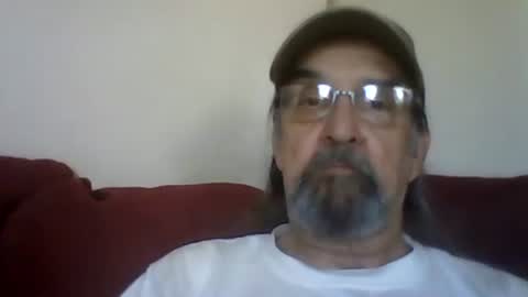 1valentine online show from May 19, 4:36 pm