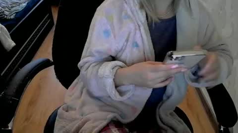 1your_hot_girls online show from December 4, 11:57 am