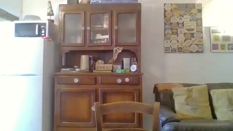 22esserre online show from March 20, 2:22 pm