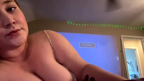 22thickfatpussy online show from April 23, 6:09 pm
