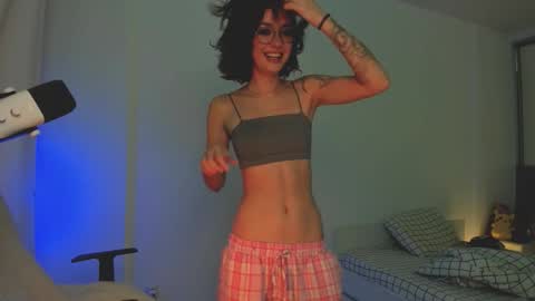 Sasha weekend from 14 to 27 November online show from November 30, 3:57 am