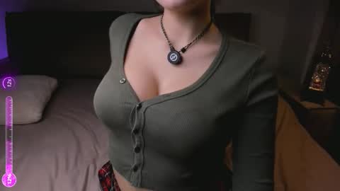 Unknown author  online show from December 2, 10:08 pm