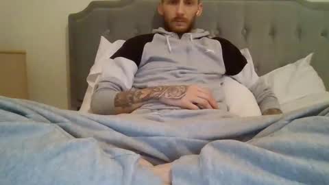 420feetloverr420 online show from April 11, 4:33 pm