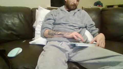 420feetloverr420 online show from March 11, 2:14 am