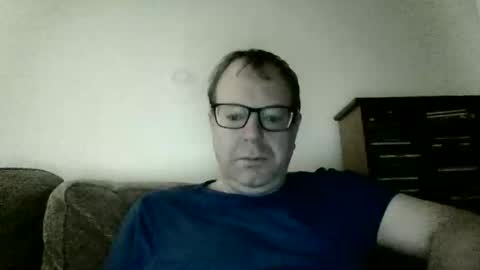 robert online show from April 12, 9:30 pm