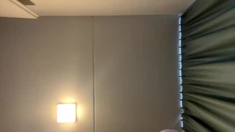 550732 online show from December 14, 9:04 am