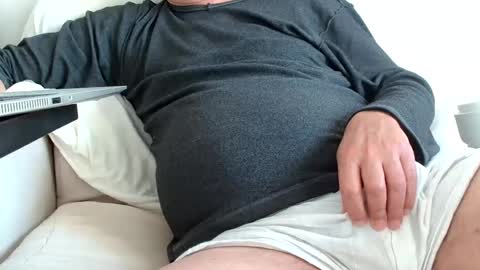 F E L I X -  -  F O ll O W      M E  online show from April 28, 6:07 am