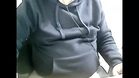 Snapshot of 69desamor chatting on February 4, 8:17 pm 69desamor online show from February 4, 8:17 pm