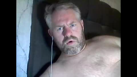 81jonnyx online show from December 19, 9:21 pm