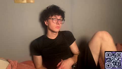 Phillip online show from October 21, 11:30 pm