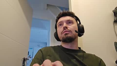 8inchdude93 online show from March 17, 12:32 pm