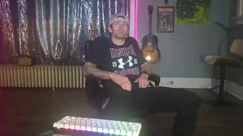 EvelDicknievel1 online show from May 25, 5:02 am