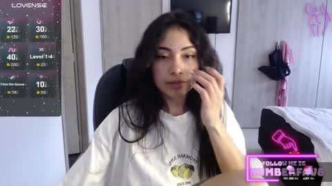 Addison  online show from January 4, 9:09 pm