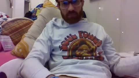 90210screamer online show from October 31, 12:22 am