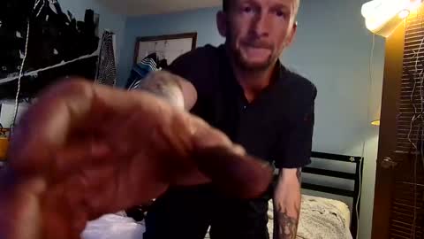 8over6 online show from March 11, 12:22 am