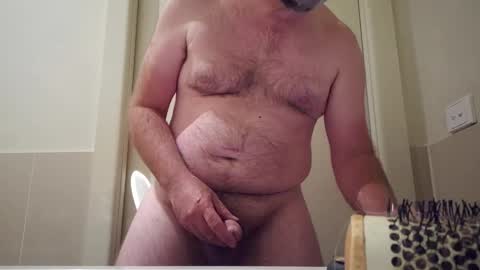 __aussie___ online show from February 12, 7:34 am