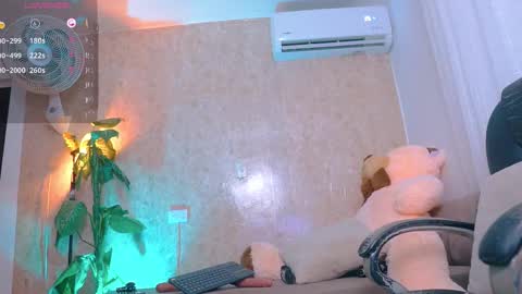 _abby07 online show from December 17, 9:38 am