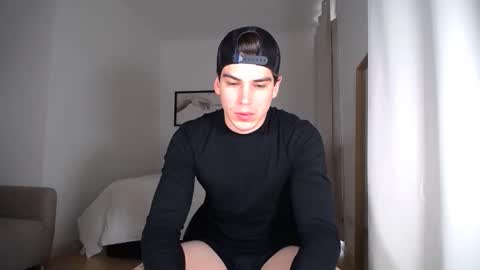 _aesthetic online show from March 30, 3:01 pm