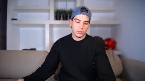 _aesthetic online show from November 12, 7:27 pm