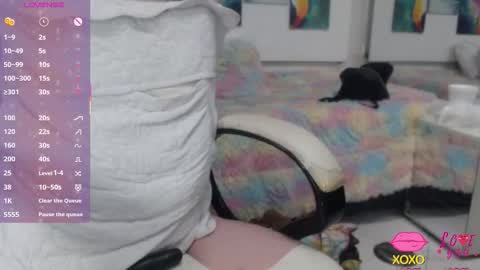 _alegriamartinez_ online show from November 19, 7:01 pm