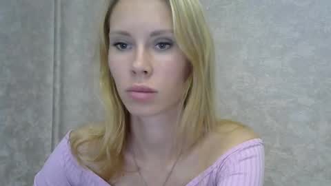 Snapshot of _alex1819 chatting on September 19, 7:45 am _alex1819 online show from September 19, 7:45 am