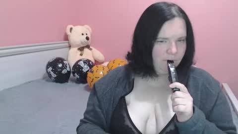 _alexandra_ray_ online show from October 24, 7:53 am