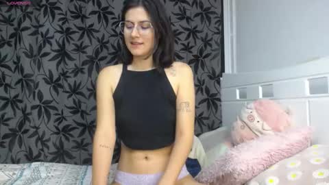 _amywhite online show from October 11, 2:27 am