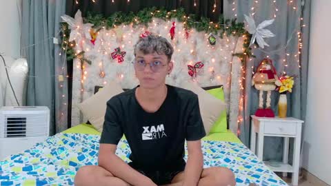 Andres online show from December 20, 7:28 pm