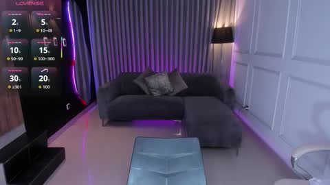 Ana online show from October 20, 8:25 pm