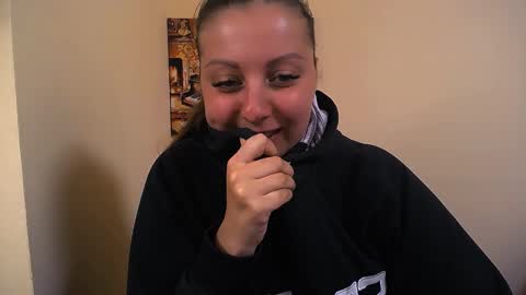 Anna online show from October 10, 7:47 am