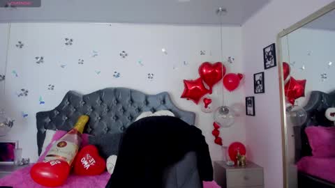 antonnela online show from February 22, 2:19 pm