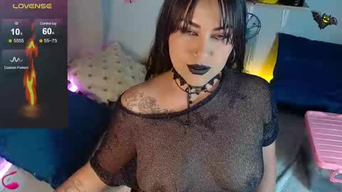Snapshot of _any_ducan_ chatting on September 12, 2:24 am Angie online show from September 12, 2:24 am