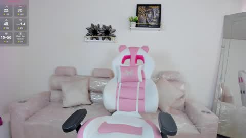    online show from April 13, 12:31 pm