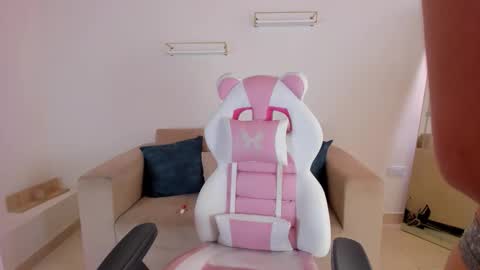    online show from September 11, 1:34 pm